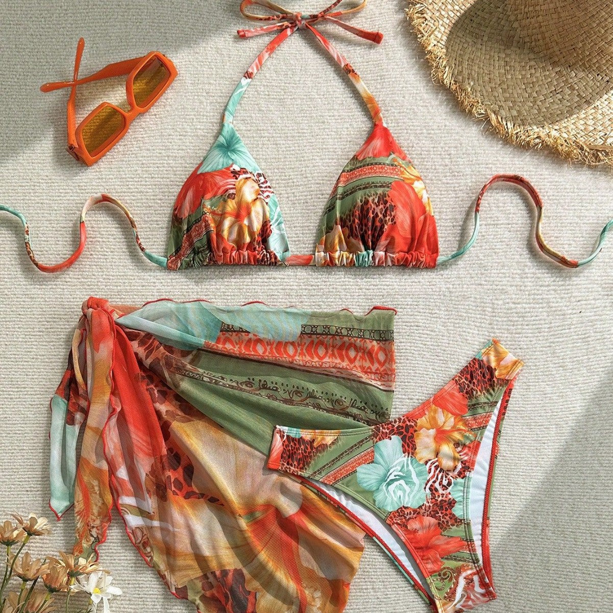 Bikini 3 piezas con pareo – Set sexy floral para playa y piscina